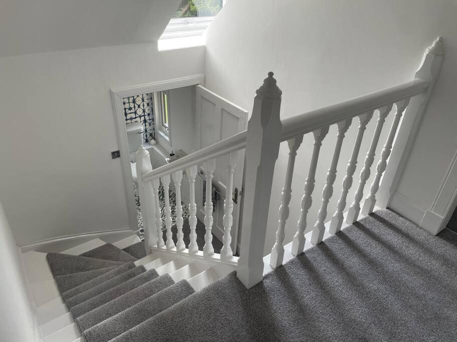 Fantastic Home In Brightons, Falkirk. Polmont Exterior photo
